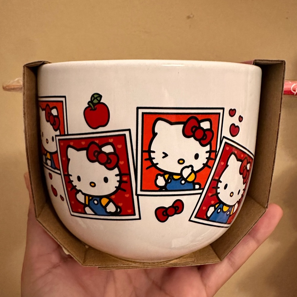 Hello kitty ceramic bowl